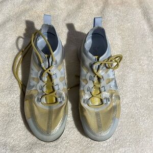 Only worn once inside. Nike Air Vapormax Flyknit.